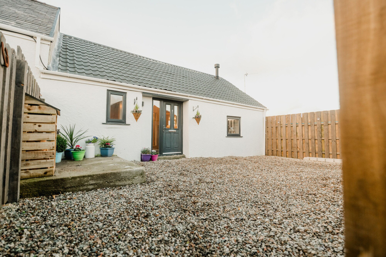 Exterior & Views 2, The Cow Shed at Pencraig, Anglesey