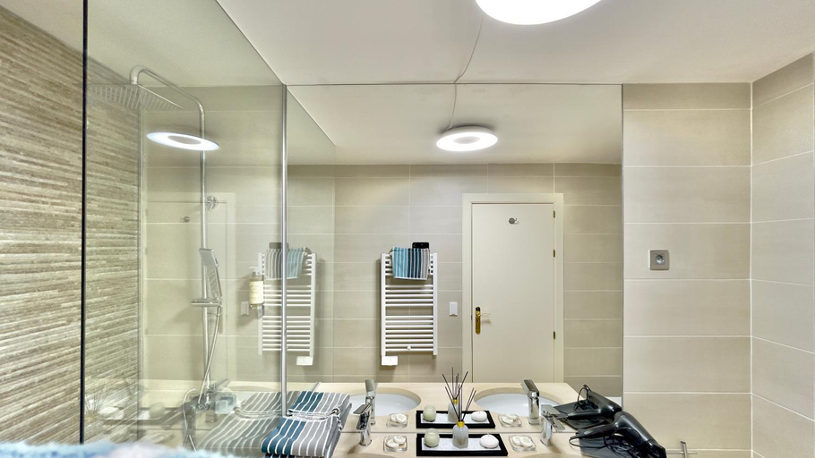 Bathroom 3, Lo Exclusive Lisboa - Apartament with terrace and golf view, Almada