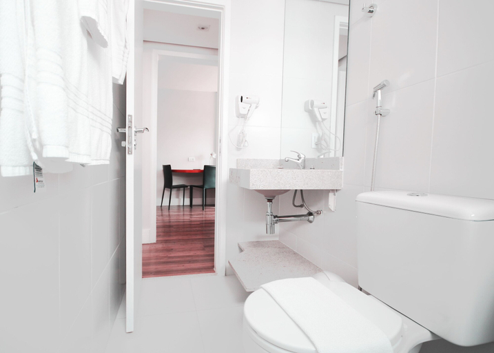 Bathroom 4, EZ Aclimação Hotel, São Paulo