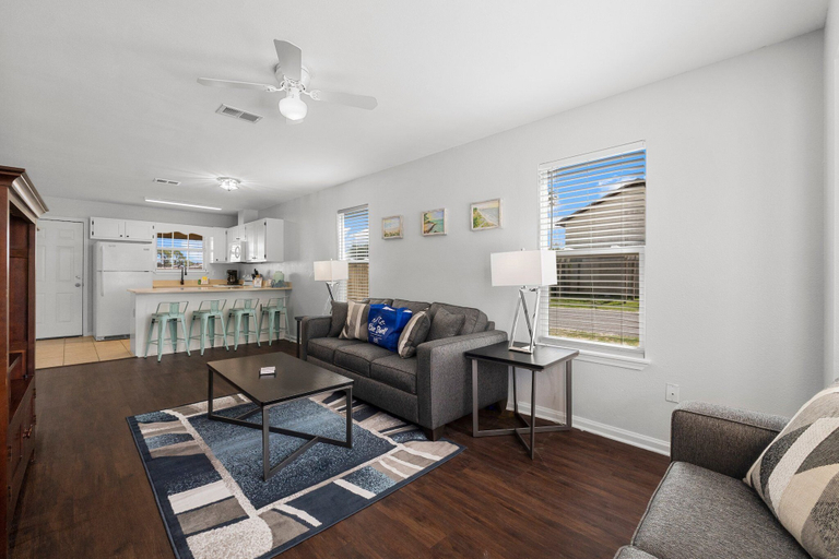 Others 5, 6400 Beach Dr - Seabatical A, Bay