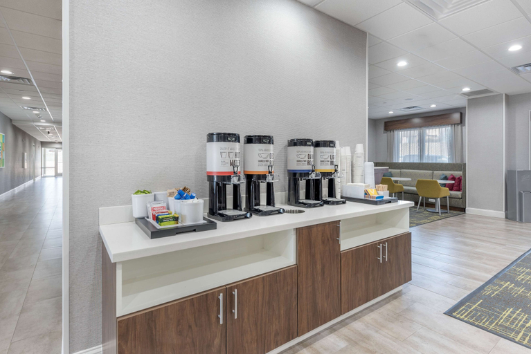 Food & Drinks 5, Hampton Inn Harker Heights, Bell