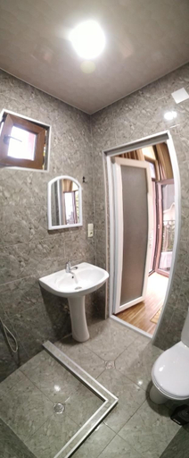 Others 4, Batumi Homestay at Tamar Mephe Avenue, Batumi