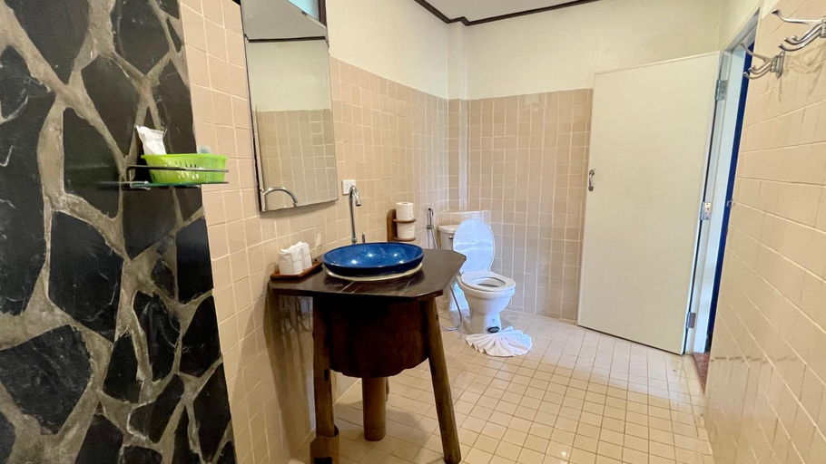 Bathroom 3, Garden Resort, Koh Chang