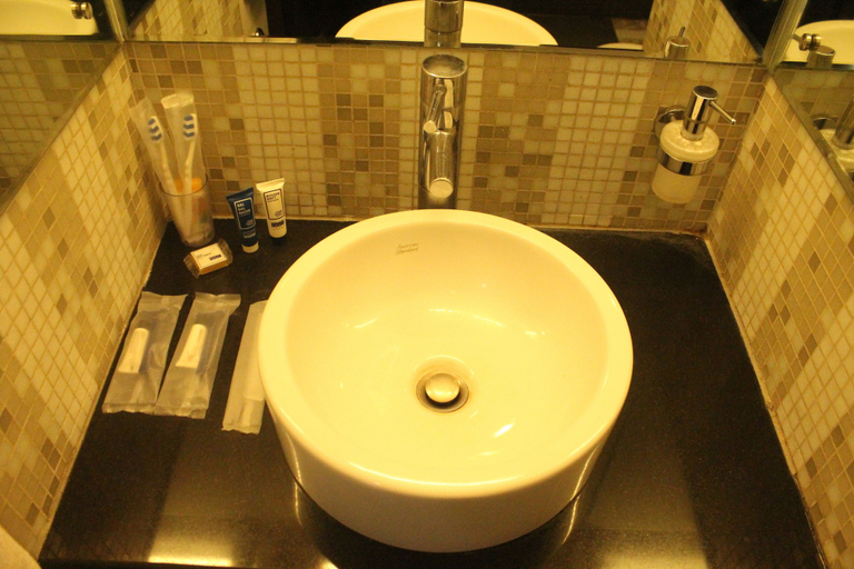 Bathroom 4, Keys Select by Lemon Tree Hotels, Ludhiana, Ludhiana