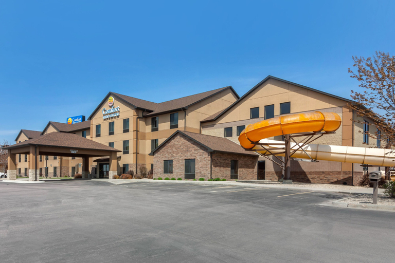 Exterior & Views 2, Comfort Inn & Suites Mitchell I-90, Davison
