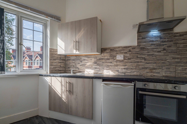 Others 4, Impeccable Flat 1-bed Studio12 in Coventry, Coventry
