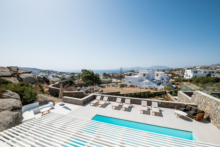 Room 2, Petra Mare in Mykonos, South Aegean