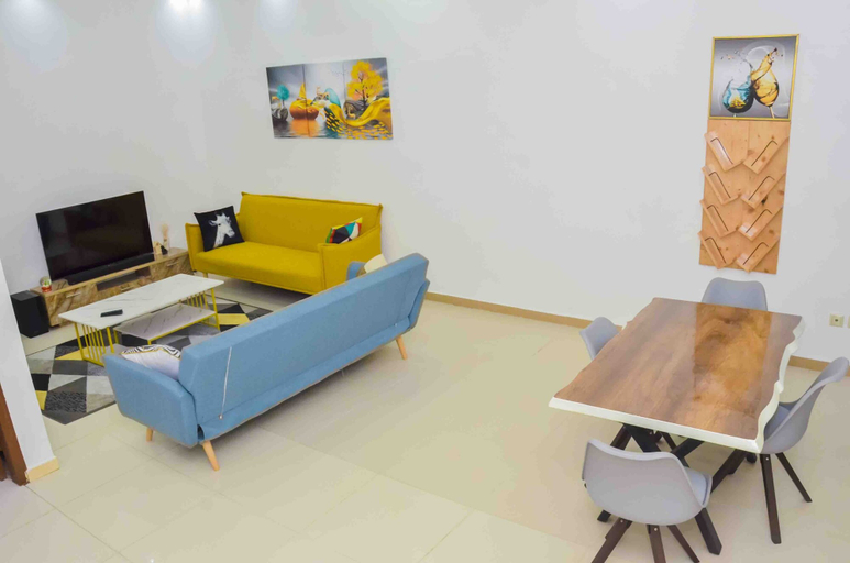 Others 5, L'Oasis Mid-Century, Abomey-Calavi