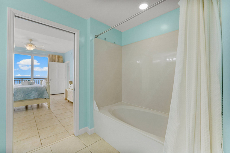 Bathroom 4, Splash Resort 302w - Sea Breeze Bliss, Bay