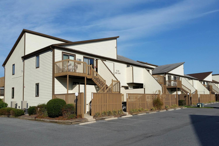 Club Ocean Villas II 182 condo, Worcester
