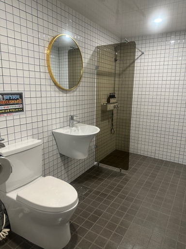 Bathroom 5, hotel yam, Suyeong