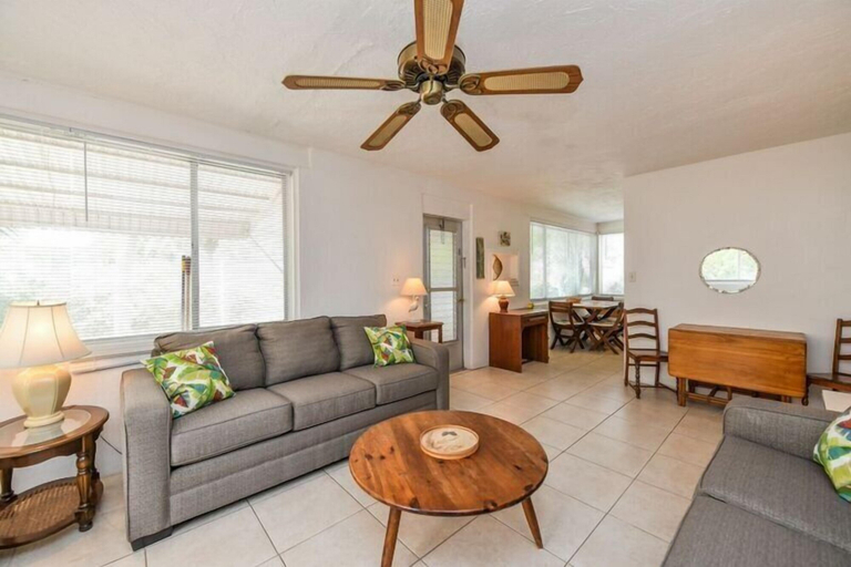Others 5, The Seashell. Private Home #54561 3 Bedrooms 2 Bathrooms Home, Manatee