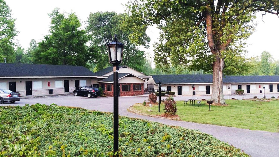 Others 3, Kentucky Lake Inn, Marshall