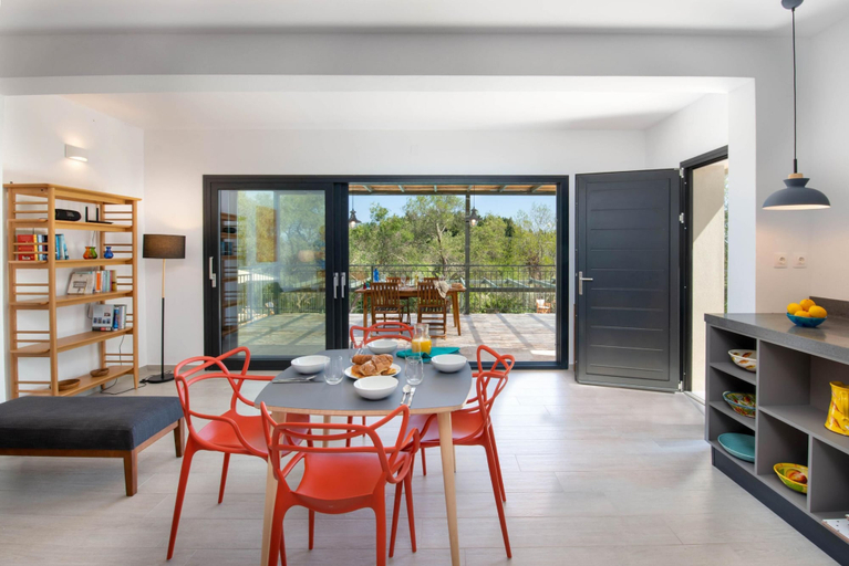 Room 4, Villa Gionis in Paxi, Ionian Islands