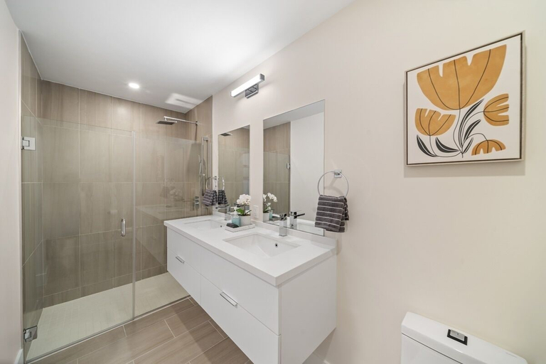 Bathroom 4, Coral Beach by Blue Sky Luxury