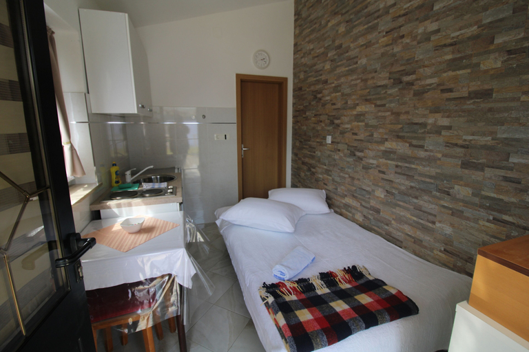 Bedroom, Room in Studio - Little Studio Sanjica in Pula, one Person, Pula