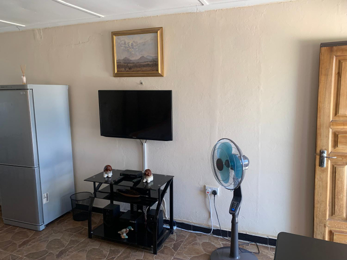 Others 4, Furnished self-catering bedsitter, Lusaka