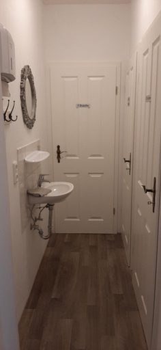 Bathroom 3, Schillers Landhaus, Lüchow-Dannenberg