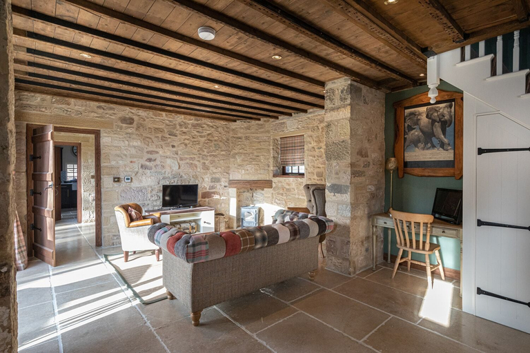 Others 5, Romantic Luxury 1-bed Cottage in Alnwick, Northumberland