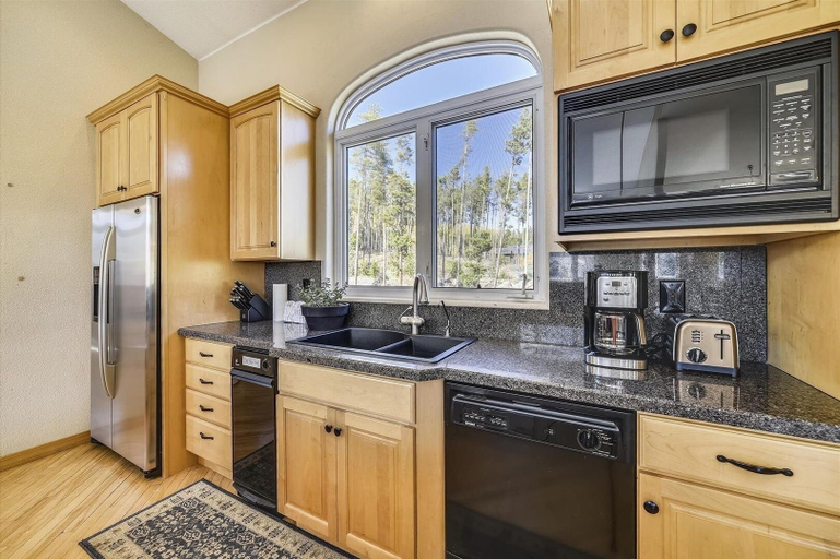 Private kitchen 3, Larson Lane 217 - 4 Br Home, Summit