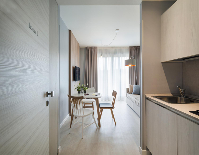 Dining Room 2