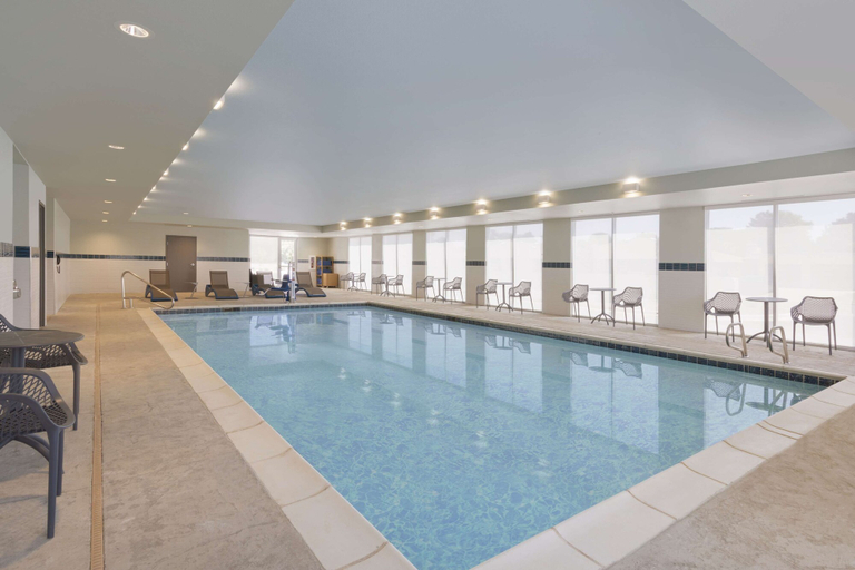 Sport & Beauty 4, Home2 Suites by Hilton Clovis, Curry