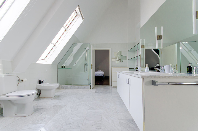 Bathroom 3, Extraordinary Residence at Stephansplatz, Wien