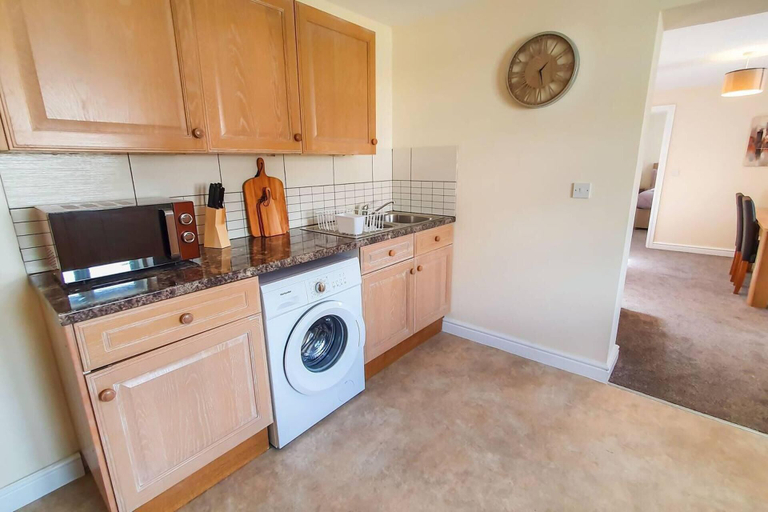 Others 5, Charming 2-bed Apartment in Stroud, Gloucestershire