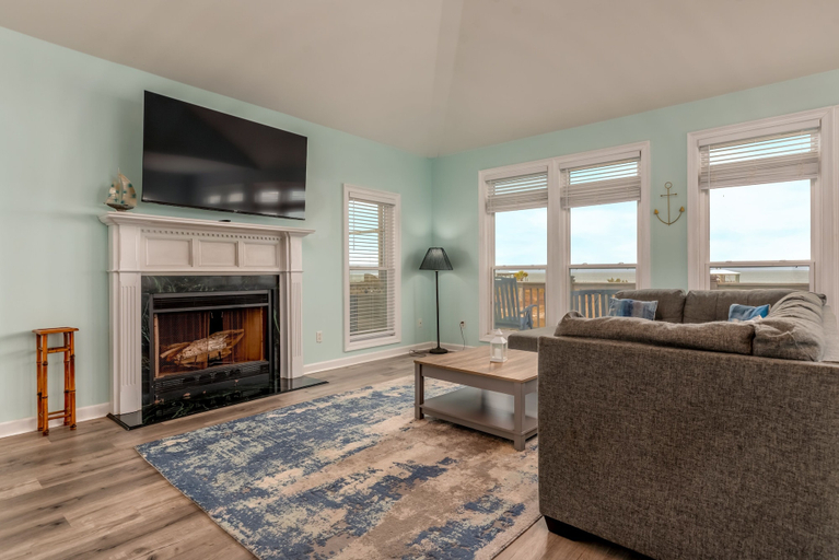 Living area 4, Casa Nova - 2602 Bridgeview 3 Bedroom Home by RedAwning, Mobile