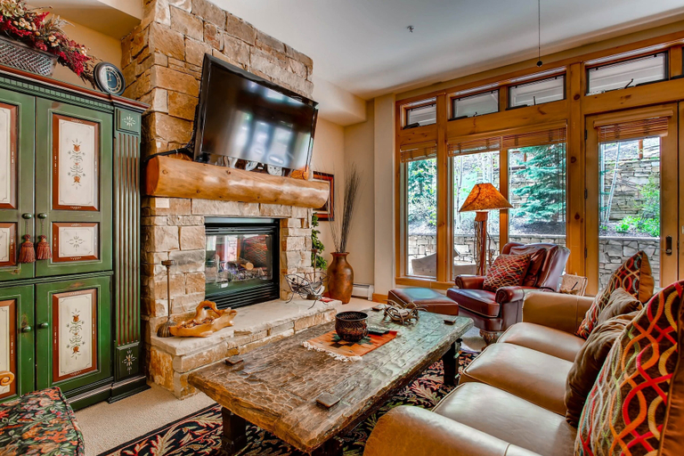 Living area 4, Luxury 3br Ski In-out /firepit, Pool, Sauna 3 Bedroom Condo by RedAwning, Summit