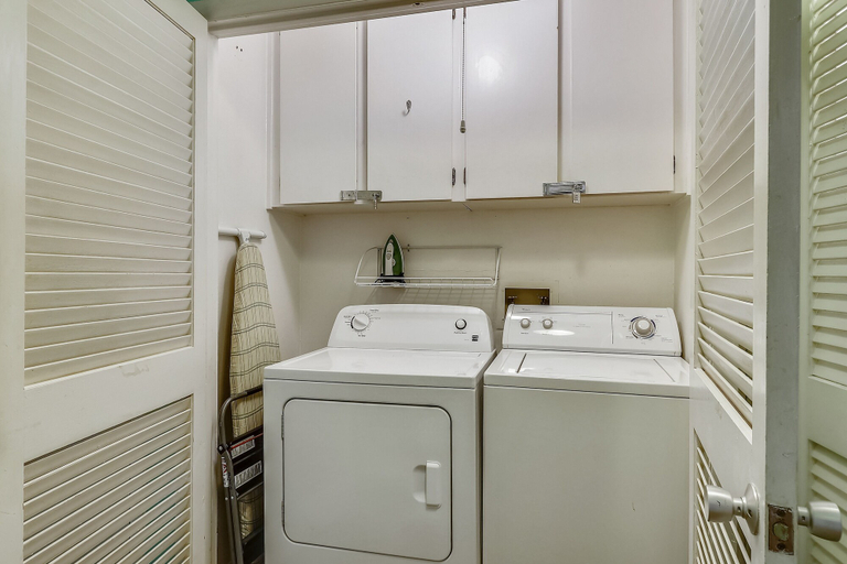 Others 2, Venus 309 sleeps 10 Close to pool and beach by RedAwning, Okaloosa