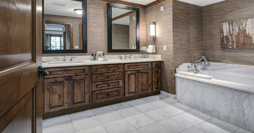 Bathroom 2, Ritz Carlton #5 2 Bedroom Condo by RedAwning, Eagle