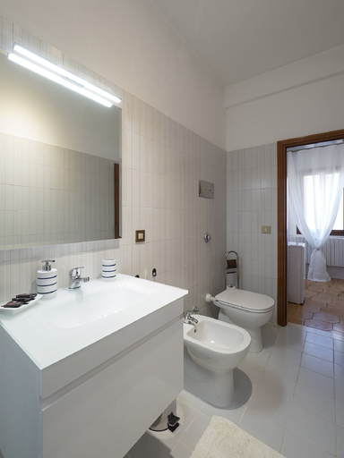 Bathroom 5, Coco, Venezia