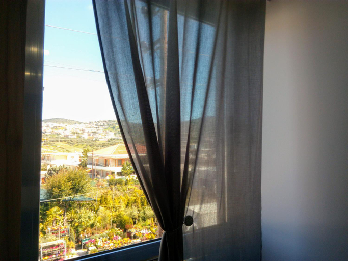 Others 5, Cozy apartment near to the airport, Attica