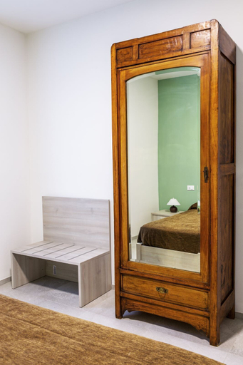 Room 3, 2-bed Apt With Stunning Lake Como Views & Terrace, Como