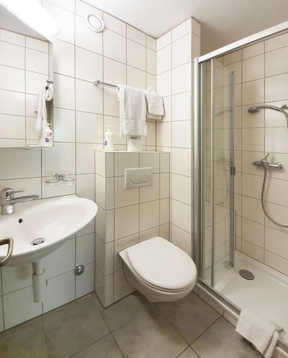 Bathroom 4, Serviced Apartments Wallis, Raron