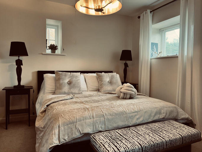 Bedroom 2, Immaculate 1-bed Cottage in Moreton in Marsh, Gloucestershire