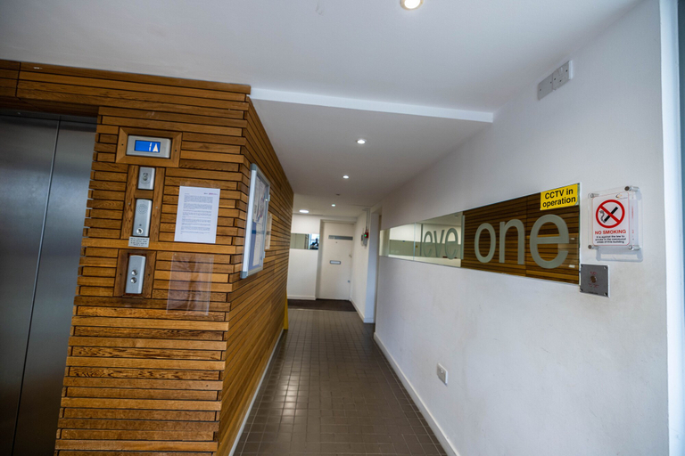 Others 5, Beautiful and Spacious 2-bed Apartment in London, London