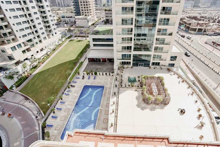 Exterior & Views, Elegant 1BD with Stunning Views, Dubai