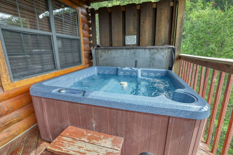Others 5, An Amazing View - 4 Bedrooms, 3.5 Baths, Sleeps 10 Cabin by RedAwning, Sevier