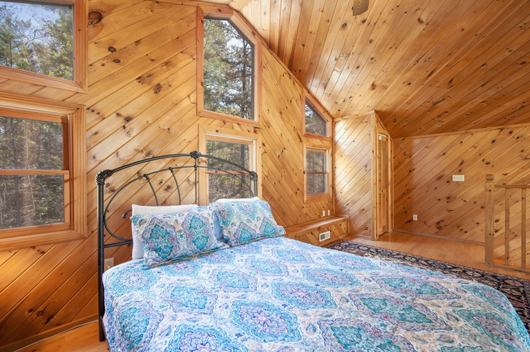 Bedroom 2, Mountain View Holy Smoky Cabin by RedAwning, Sevier