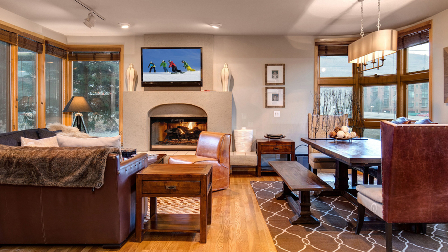 Living area 3, 1382 Empire Mountain Ski Home 4 Bedroom Home by RedAwning, Summit
