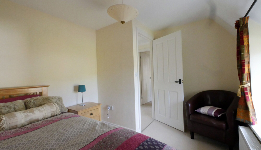 Bedroom 2, Stunning 3-bed Cottage in Dorchester, Dorset