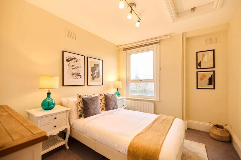 Bedroom 3, The Peckham Hideaway - Bright 3bdr Flat, London