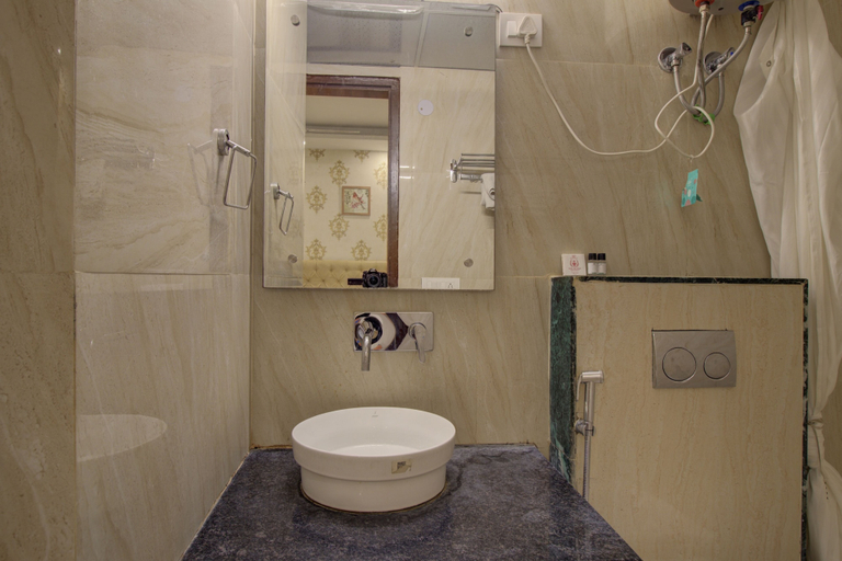 Bathroom 4, Hotel The Ventus - A boutique Hotel, Delhi