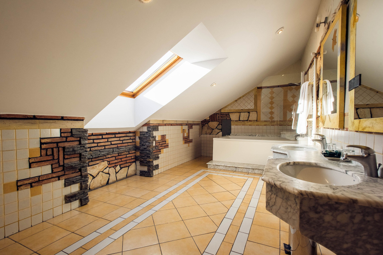 Bathroom 5, Hotel Spa Villa Pasiega, Cantabria