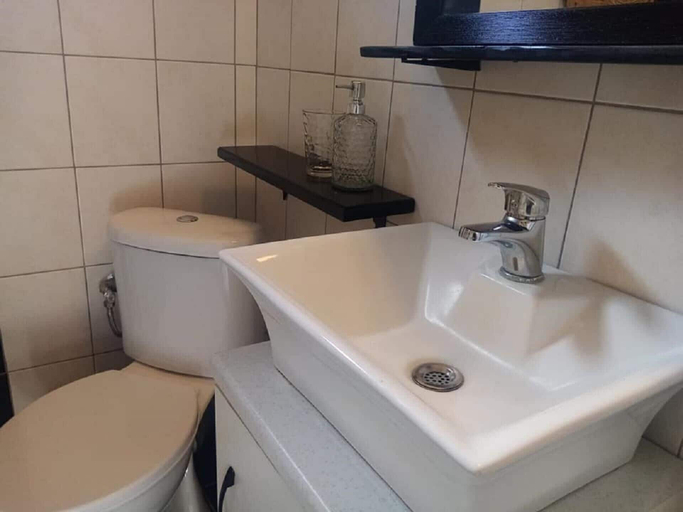Bathroom 5, Petrino1880 Sea-vacation Apartment in Chalkidiki, Central Macedonia