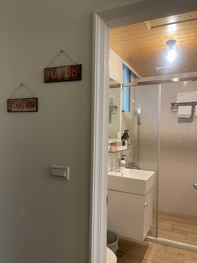 Bathroom 2, 屏東潮州民宿-綠品文旅Green Inn, Pingtung