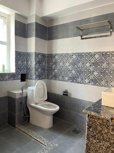 Bathroom 2, Munus Travel Home, Bagmati