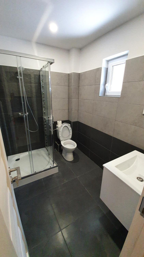 Bathroom 2, Marcos Apartments Victoriei - self check-in, Resita